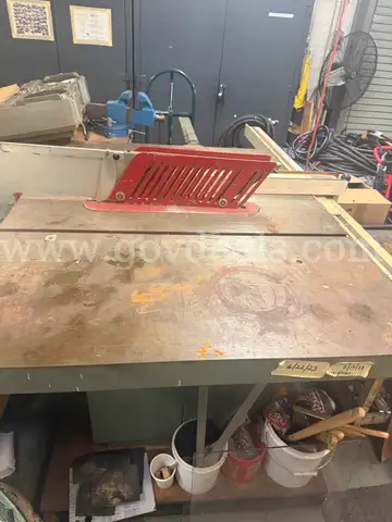 Invicta Delta Table Saw 