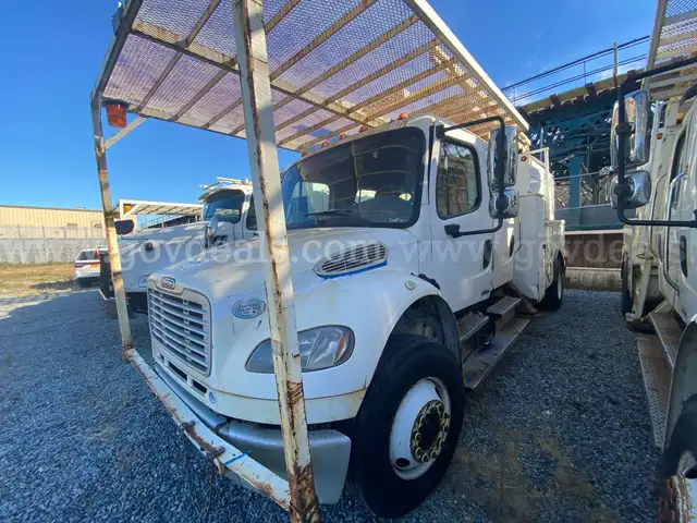 2011 Freightliner 16M Clip Truck (TRK019)