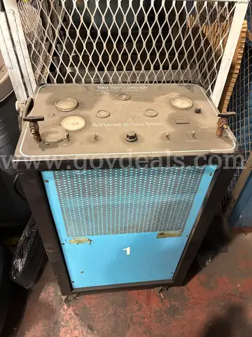 Van Steenburgh LV30A-1 Refrigerant Recovery Machine