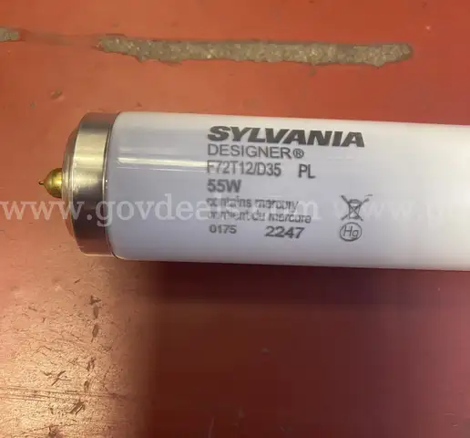 Lot of 17,238 Fluorescent 55 and 60 WATT bulbs