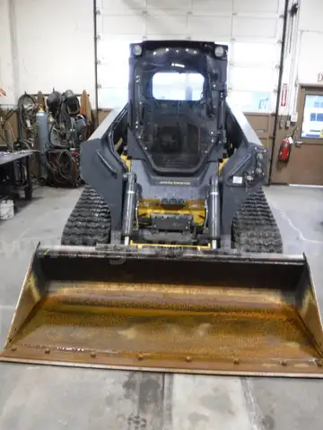 John Deere 331G Track Loader