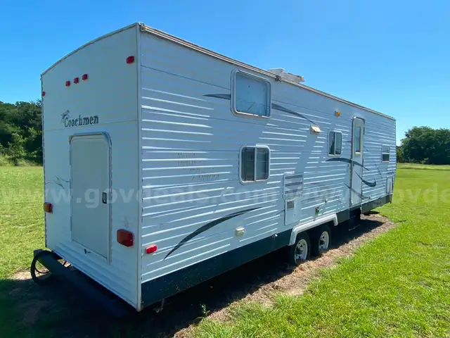 2006 Coachman Camper