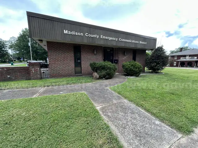 914 N. Highland Avenue; Jackson, TN  38301