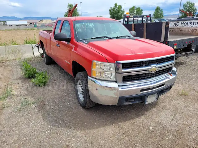 2008 Chevrolet Silverado 2500HD Work Truck Ext. Cab Std. Box 4WD