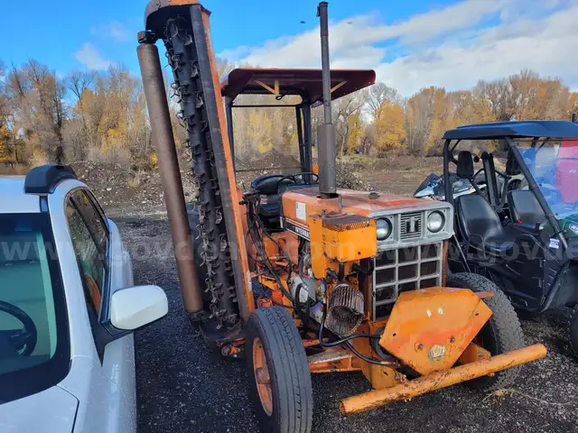 1985 International Harvester 684 Tractor with Flail Mower