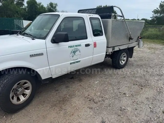 2009 Ford Ranger with 2 Yd. Aluminum dump bed