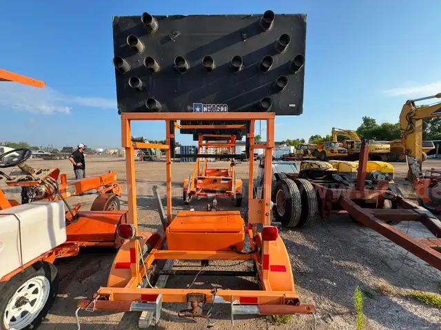 2006 Ver-Mac Solar Arrow Board Trailer