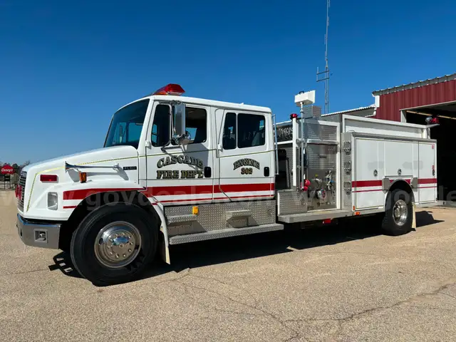 1998 4 DR Freightliner Pumper