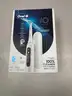 Oral B - IO series 5 Toothbrush