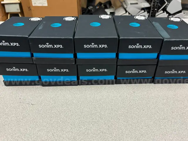 TEN - Sonim XP3 - Flip Phones