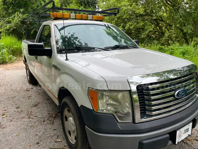2009 Ford F-150 XL 2WD