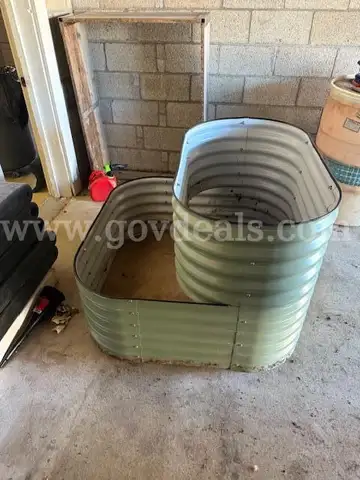 Metal 42&#x201D; x 42&#x201D; planter boxes