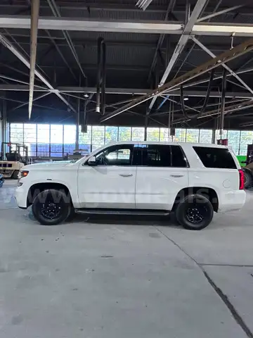 WHITE 2018 CHEVROLET TAHOE