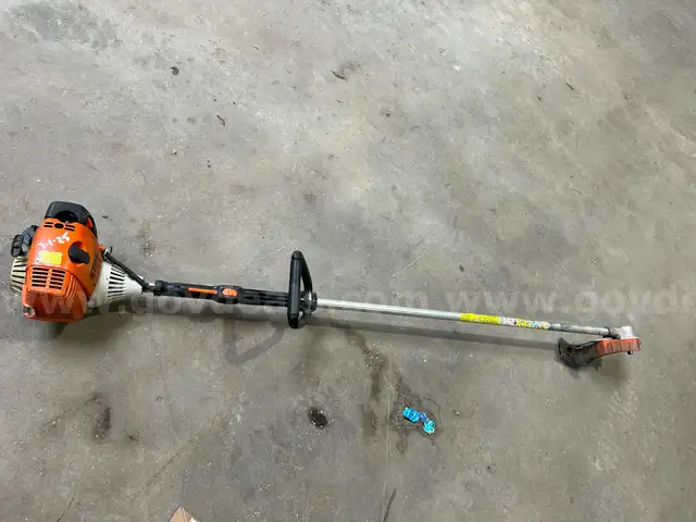 2011 STIHL FC110 STICK EDGER