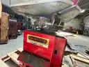 REDLINE TIRE MOUNTING MACHINE