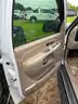 WHITE 2002 GMC YUKON