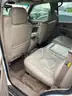 WHITE 2002 GMC YUKON