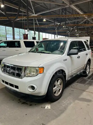 WHITE 2012 FORD ESCAPE
