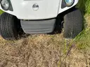 WHITE 2013 YAMAHA GOLF CART