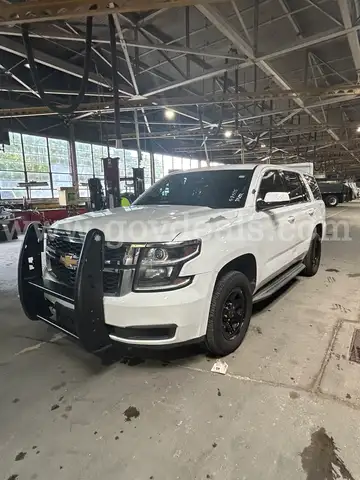 WHITE 2017 Chevrolet Tahoe