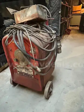 WELDING MACHINE