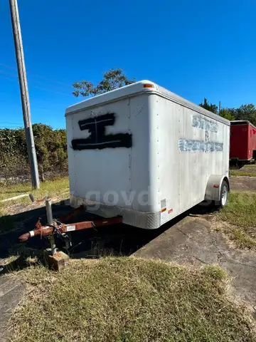 12 FT ENCLOSED TRAILER