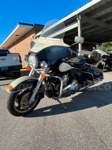 BLUE/WHITE 2013 Harley-Davidson FLHTP