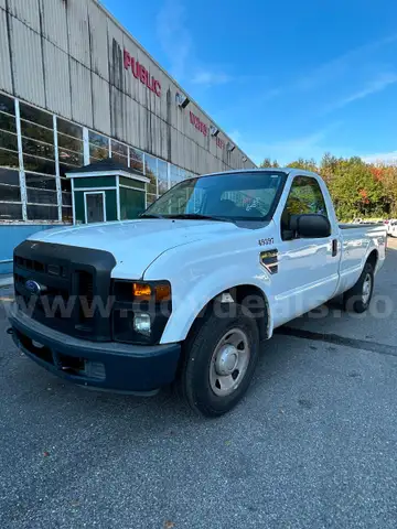 WHITE 2008 Ford F-250 3/4 TON PICKUP TRUCK