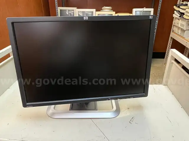 HEWLETT PACKARD 24" FLAT PANEL MONITOR