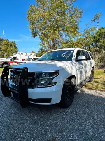 WHITE 2017 Chevrolet Tahoe 5.3V8