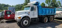 2000 International 4900