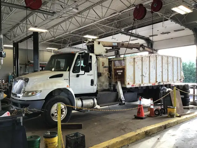 (1) USED 2010 INTERNATIONAL BRUSH TRUCK