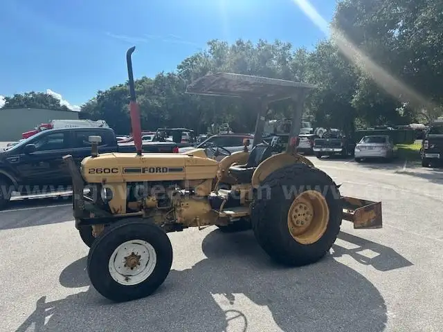 1990 Ford 260C Tractor