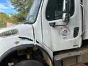 2007 Freightliner M2 106