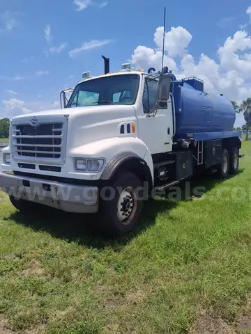 2002 Sterling LT 9500