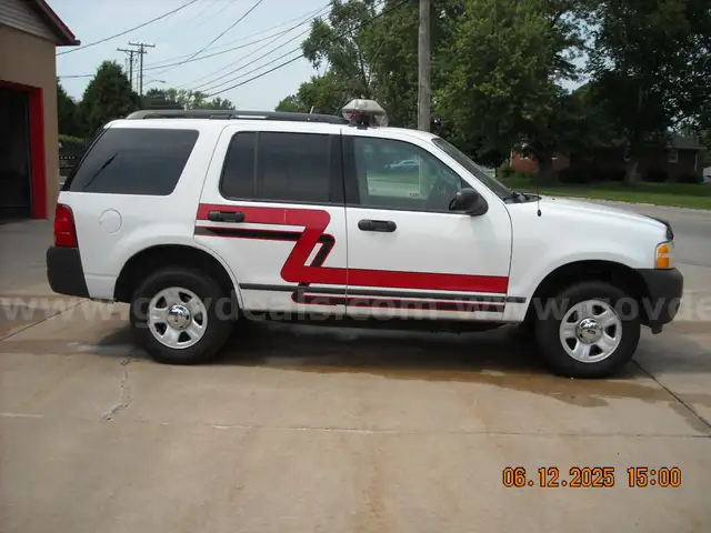 2004 Ford Explorer