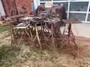 Metal modeling stands