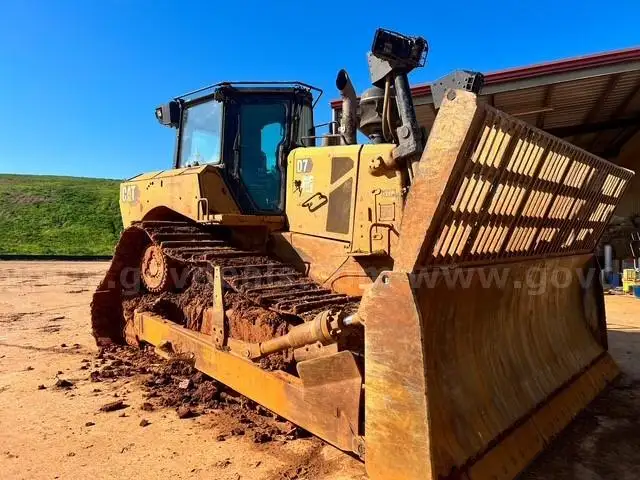 2017 CATERPILLAR  D7 DOZER