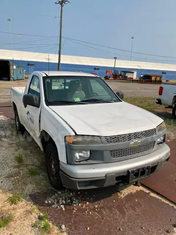 Six (6) Chevrolet &#x26; Dodge Trucks, Years 2005-2015