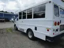 2004 FORD E350