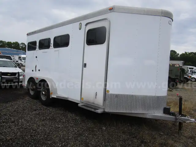 2006 CM LARIAT