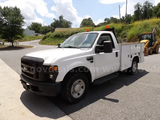 2009 Ford F-250 SD XL 2WD
