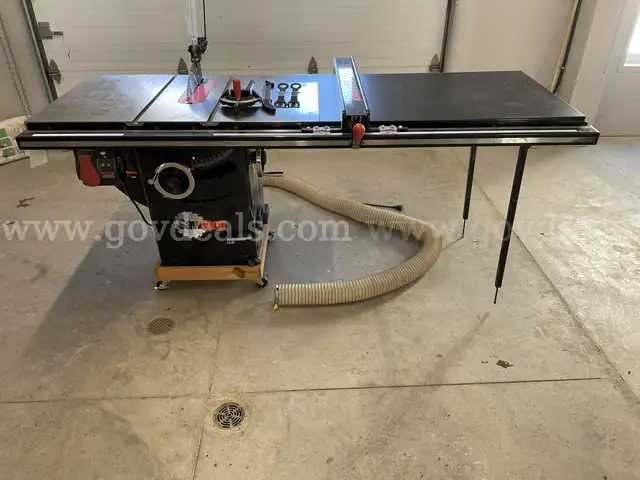 SawStop 10 Inch Professional Cabinet Table Saw