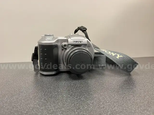 Sony MVCCD400 CD Mavica 4MP Digital Camera