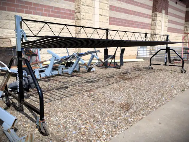 Rogers 24&#x27; Trap Chute
