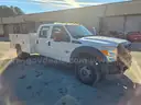 2015 Ford F-550 4X4 CREW CAB 4X4 9' SERVICE BODY