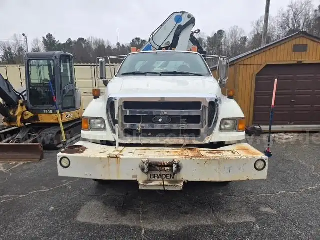2010 Ford F-750 ADKINS TRUCK BODY AND EFFER CRANE