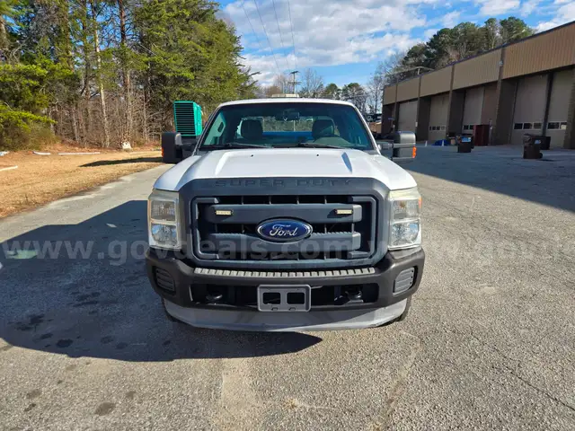 2012 Ford F-250 SD XL SuperCab 4WD WITH 8' KNAPHEIDE SERVICE BODY