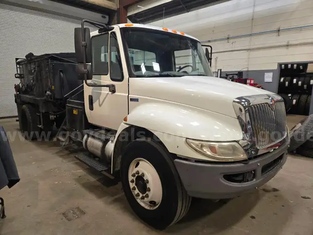 2011 International DuraStar 4300 ASPHALT POTHOLE PATCHER