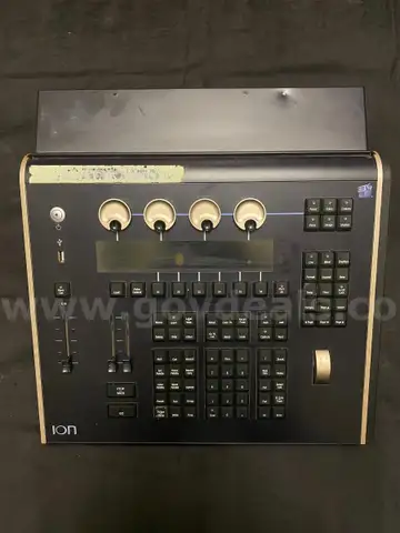 ETC Ion 1000 Classic with ETC 2X20 Universal Fader Wing